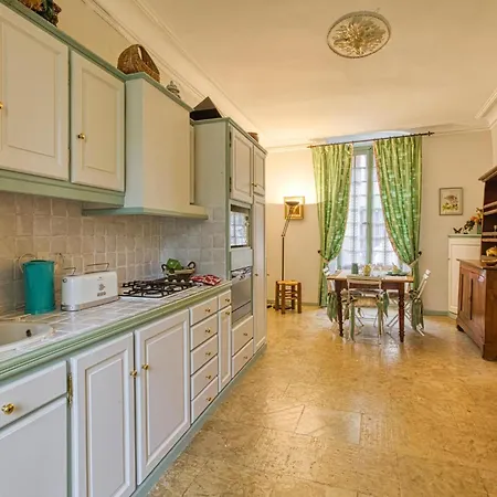Apartment Stunning In Jean Du Bruel Saint-Jean-du-Bruel