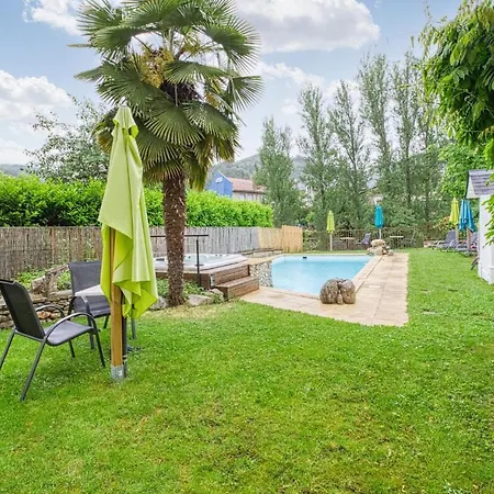 Cozy In Jean Du Bruel Saint-Jean-du-Bruel